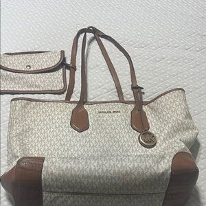Michael Kors Tan and Cream Signature Tote
